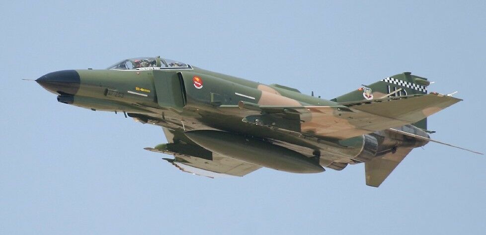 F4 C