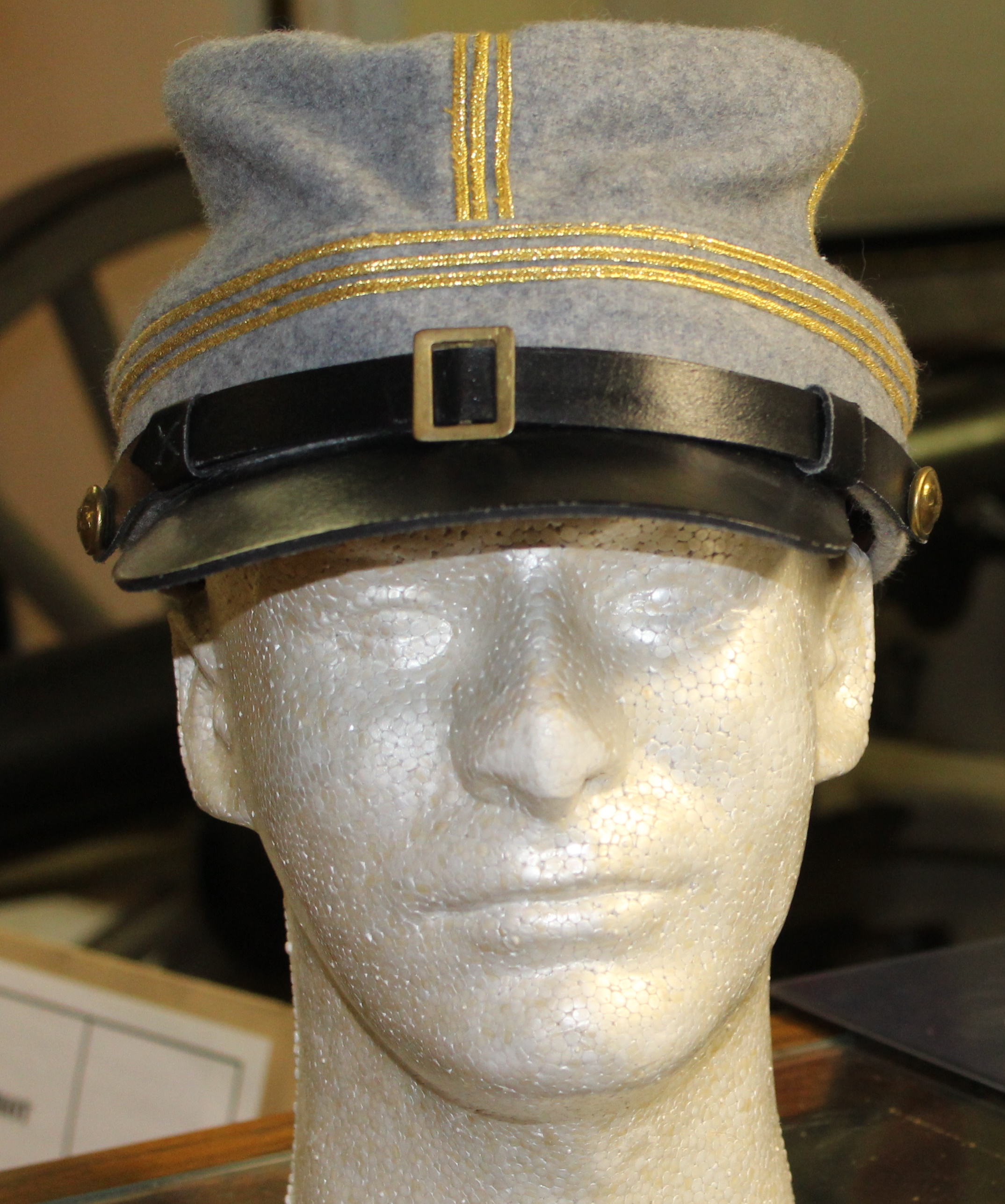 Hat 1B